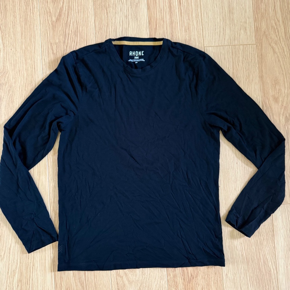 Rhone Long Sleeve Shirt Mens Small Black Merino Wool Performance Tee Luxe Crew